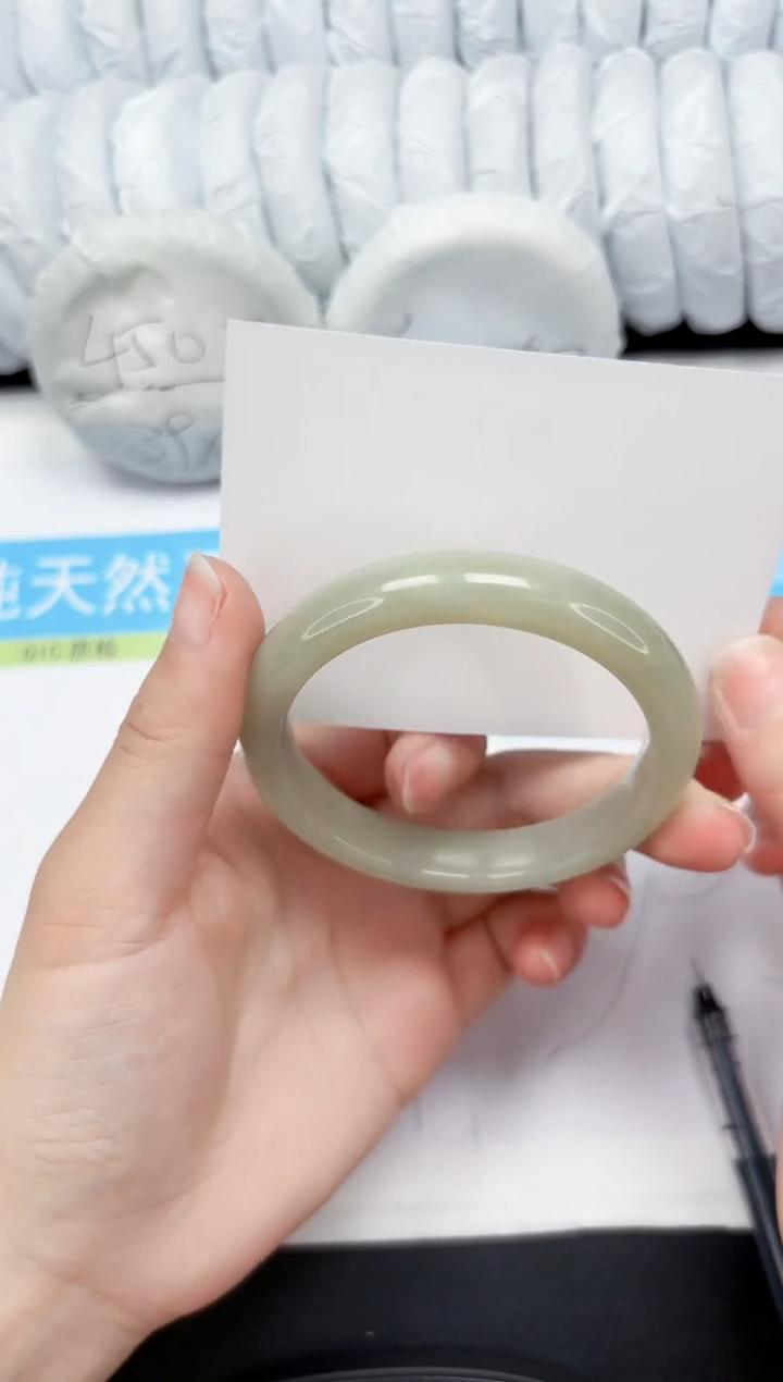 【闪购商品】和田玉手镯未镶嵌235-