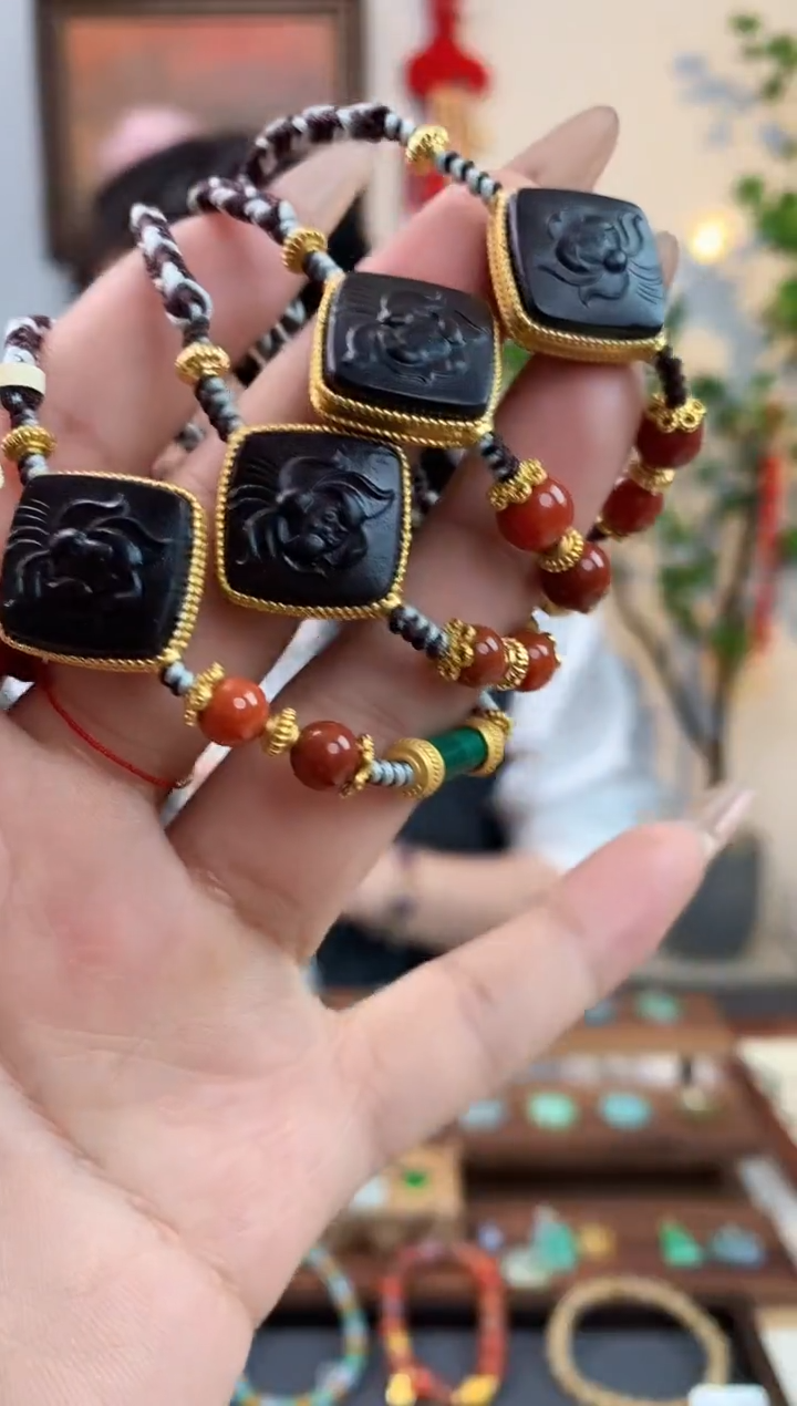 【闪购商品】南红玛瑙手串未镶嵌手串多样性发货一件