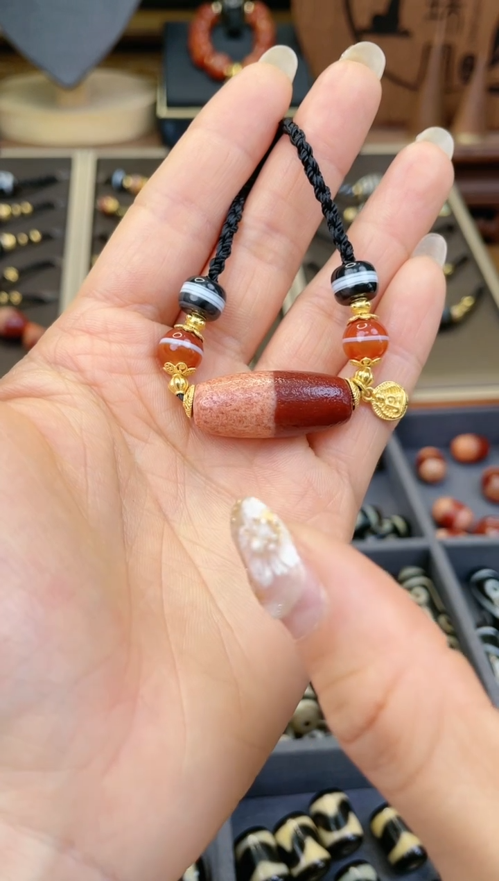 【闪购商品】玛瑙/玉髓颈饰未镶嵌美泓精品红肉药师颈饰