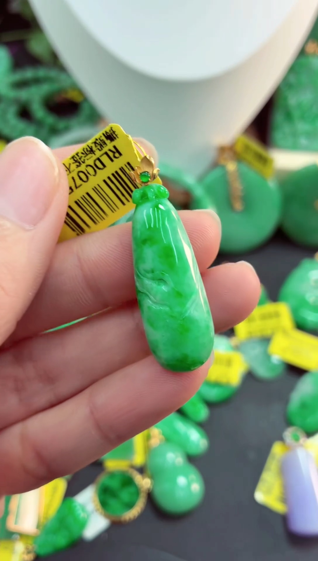 吊坠(不含链)18K金镶嵌翡翠天然缅甸翡翠A货