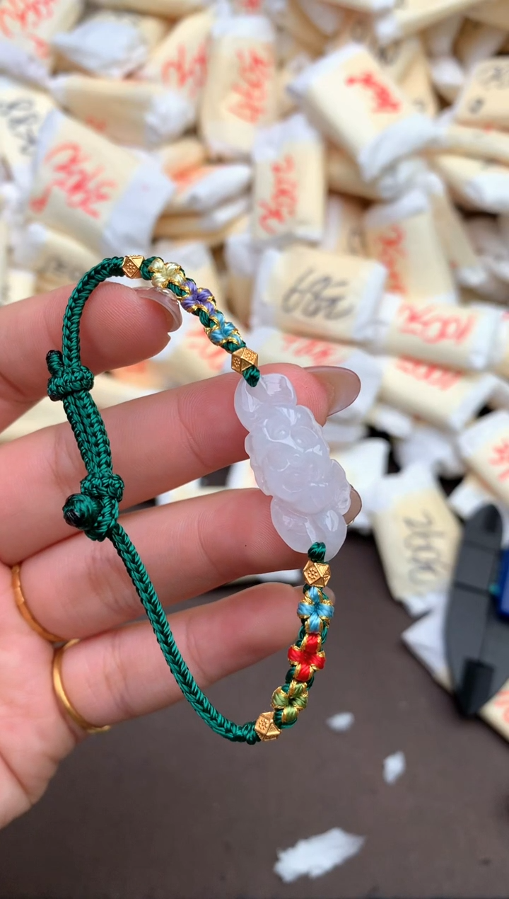 【闪购商品】翡翠手绳未镶嵌 — 1