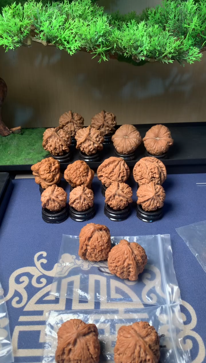 【闪购商品】文玩核桃吊坠40南疆石