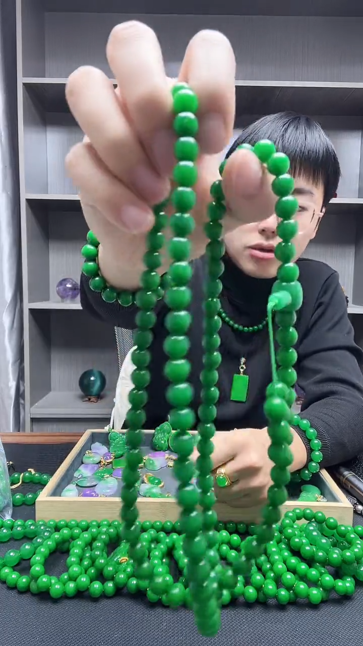 项链未镶嵌翡翠项链