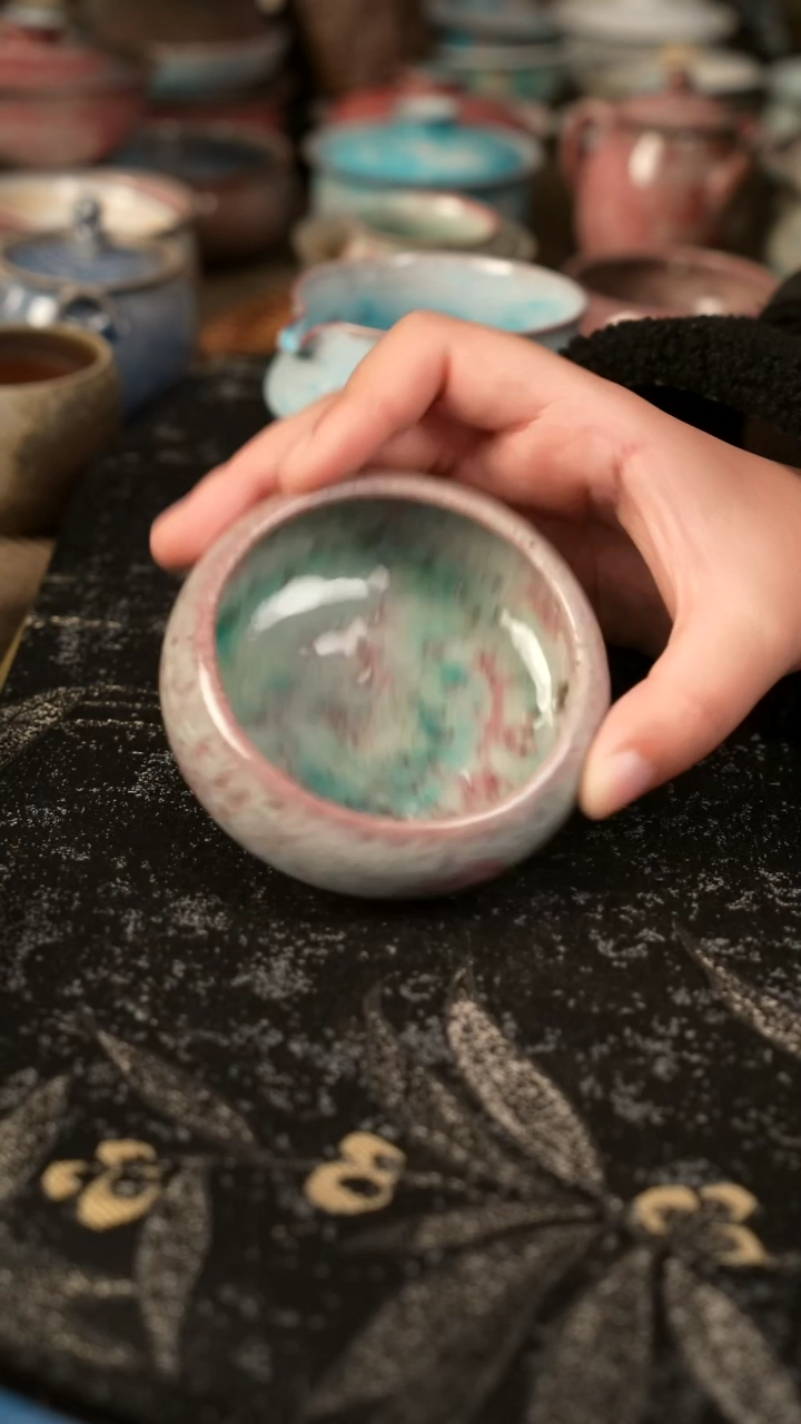 一堆柴火583杯子