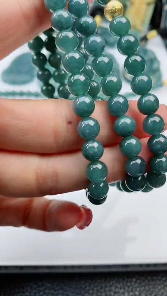 【闪购商品】翡翠颈饰未镶嵌              