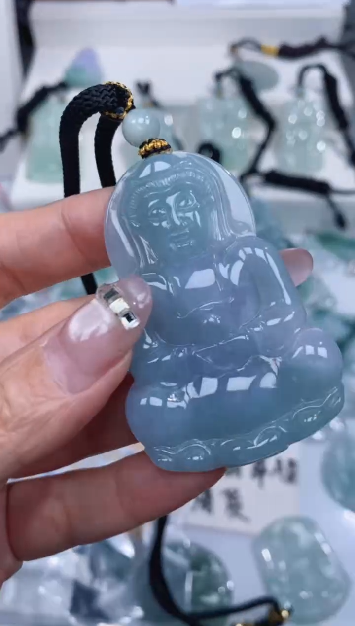 颈饰未镶嵌翡翠吊坠