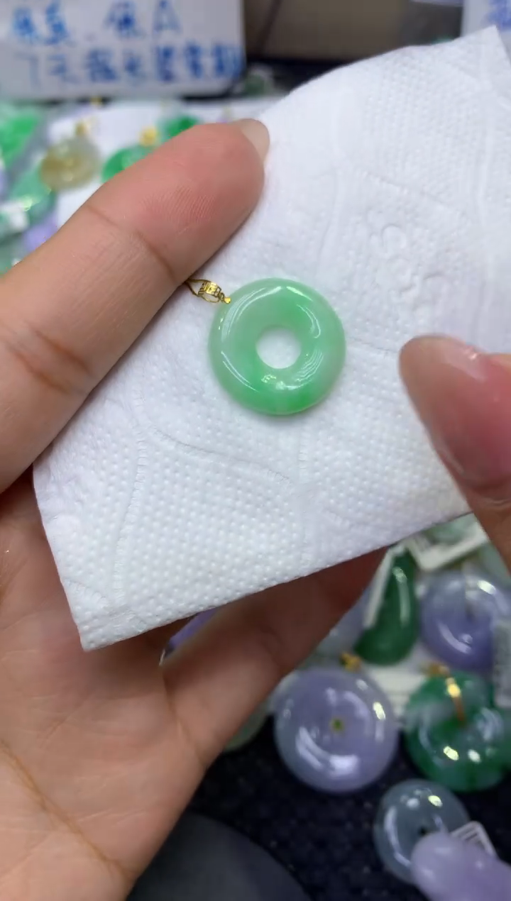 颈饰18K金镶嵌翡翠天然缅甸A货翡翠