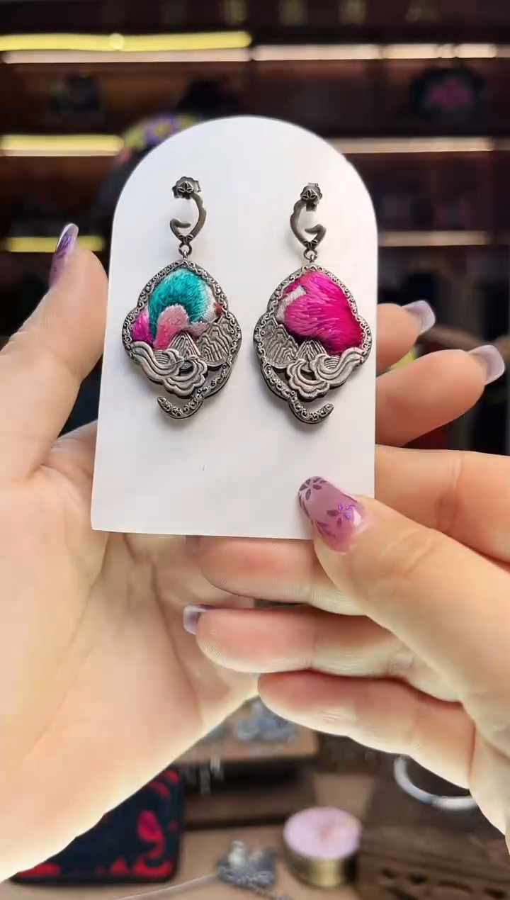 【闪购商品】织绣1605黔东南苗族刺绣