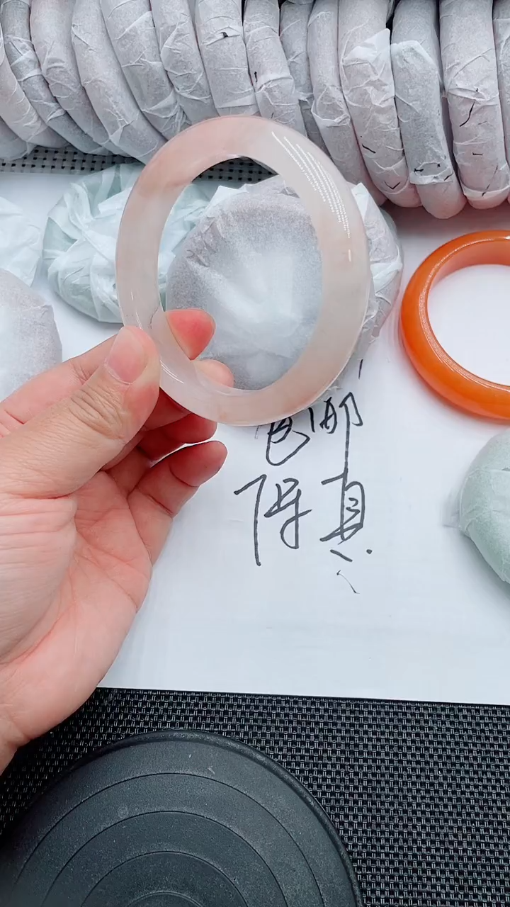 未镶嵌手镯石英质玉110-58-