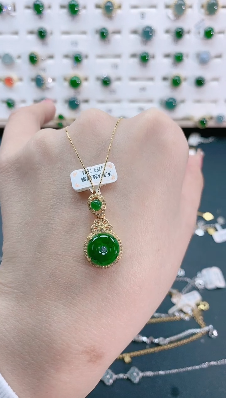【闪购商品】翡翠颈饰银S925镶嵌天然翡翠