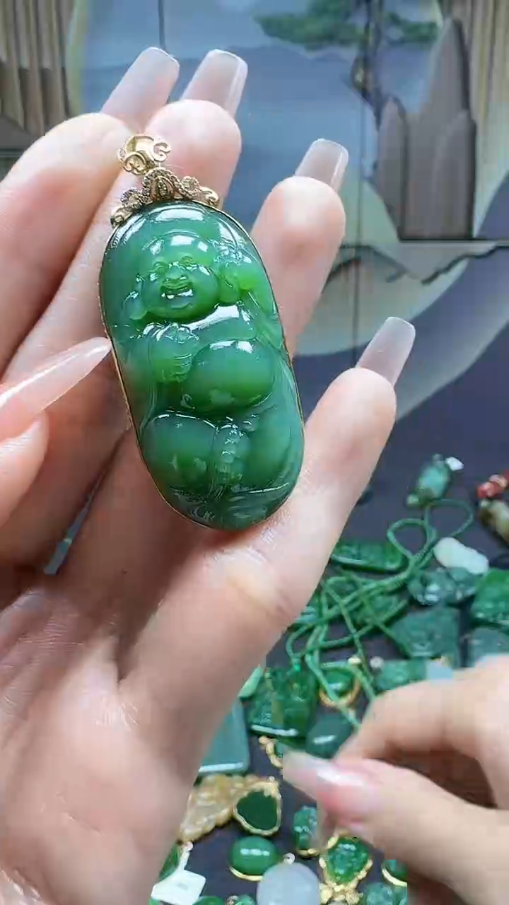 【闪购商品】和田玉挂件18K金镶嵌1