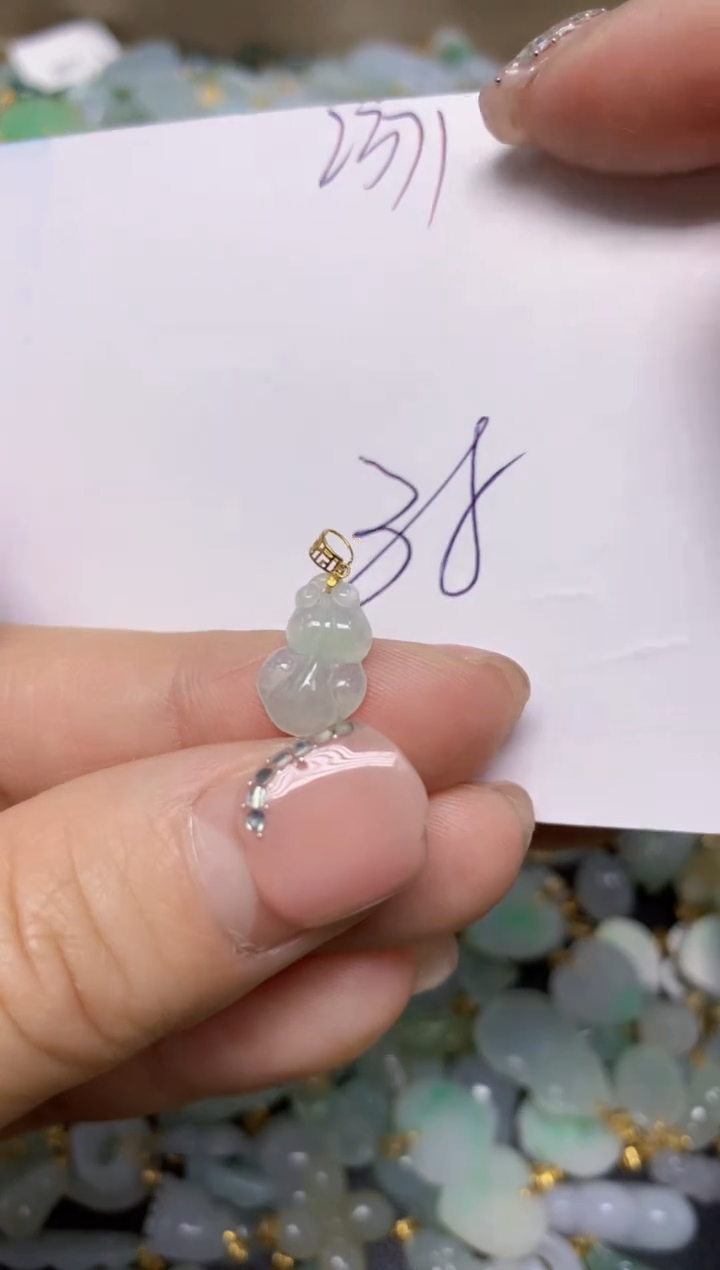 【闪购商品】翡翠挂件18K金镶嵌 天然翡翠A货