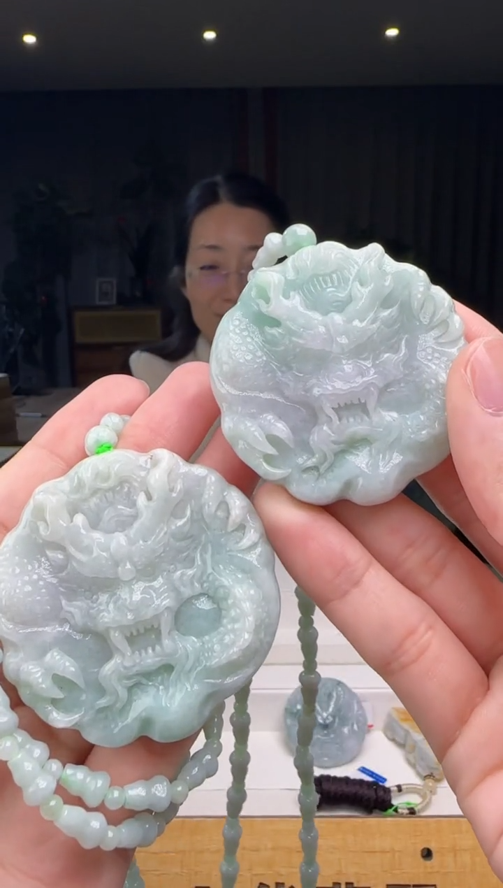 【闪购商品】翡翠吊坠(赠链)未镶嵌多样性发一XM@@WS1WS27498