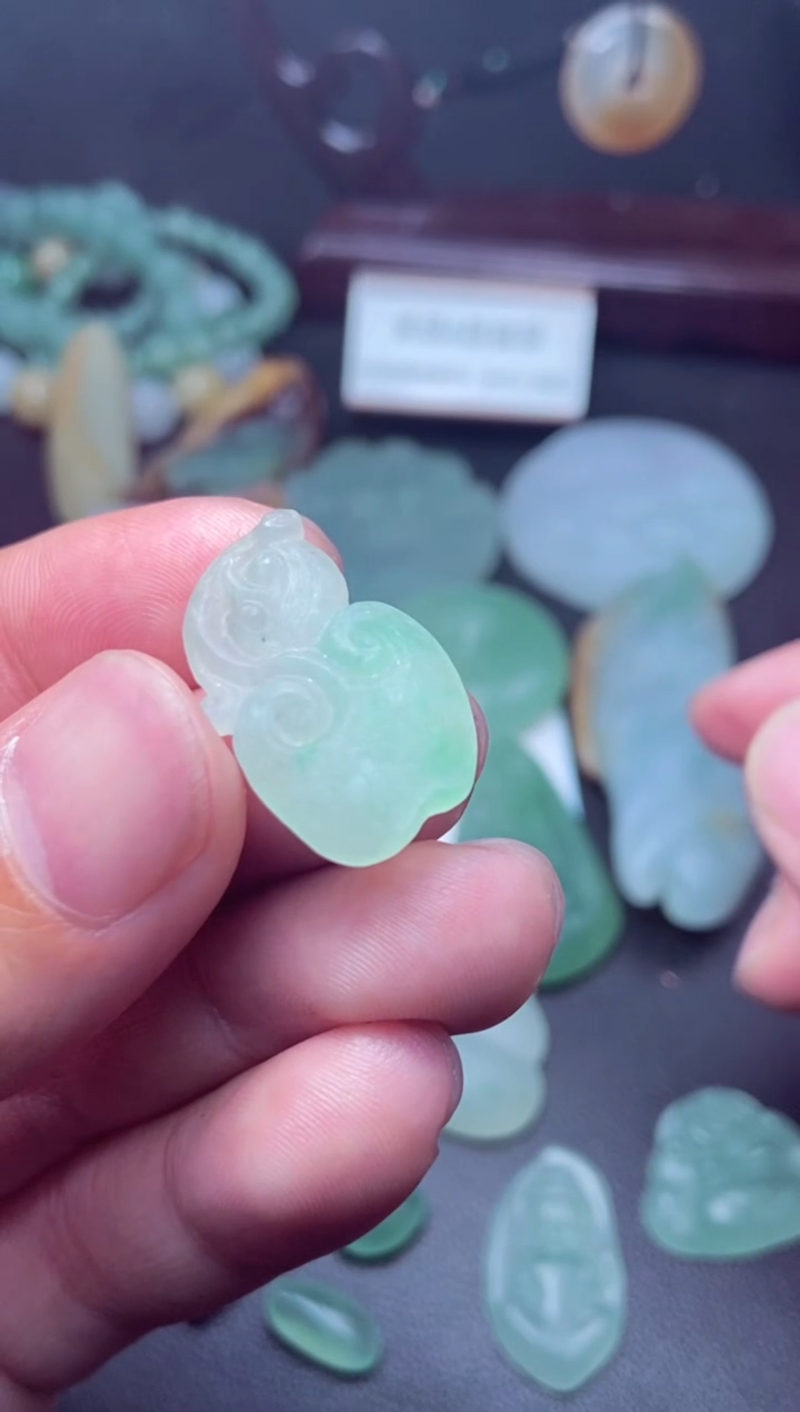 未镶嵌定制翡翠a货翡翠