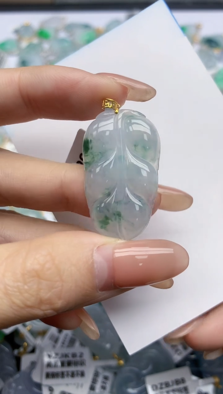 【闪购商品】翡翠挂件18K金镶嵌天然翡翠A货