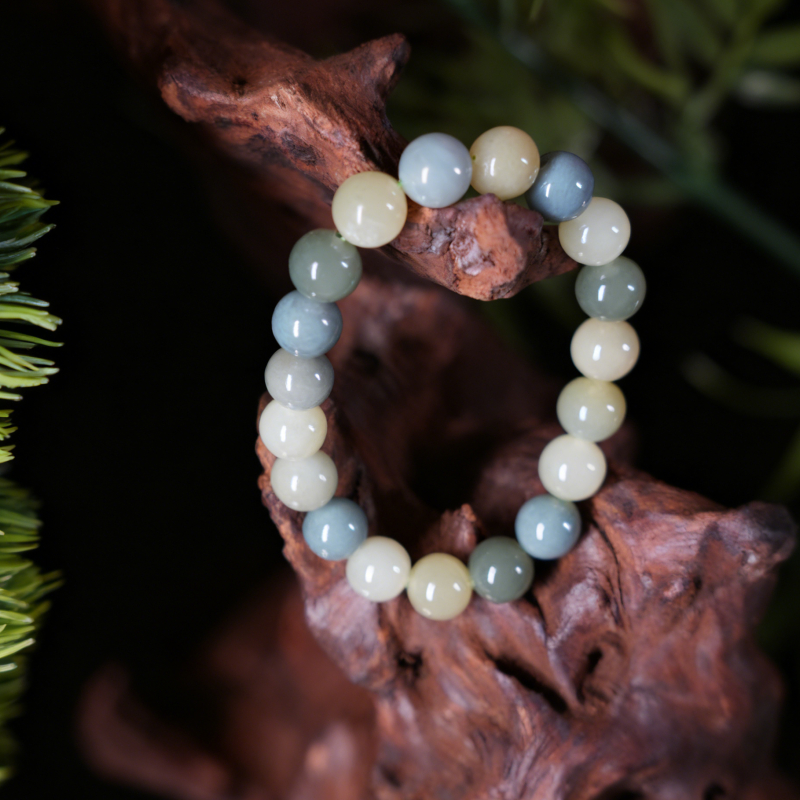 lot77 和田玉若羌三色手串/qg51212-182196 保利山东