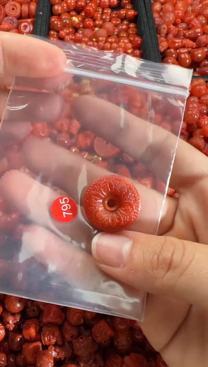 【闪购商品】南红玛瑙颈饰未镶嵌1