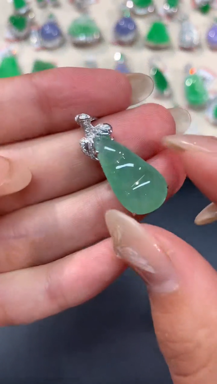 【闪购商品】翡翠吊坠(不含链)18K金镶嵌A89|5980