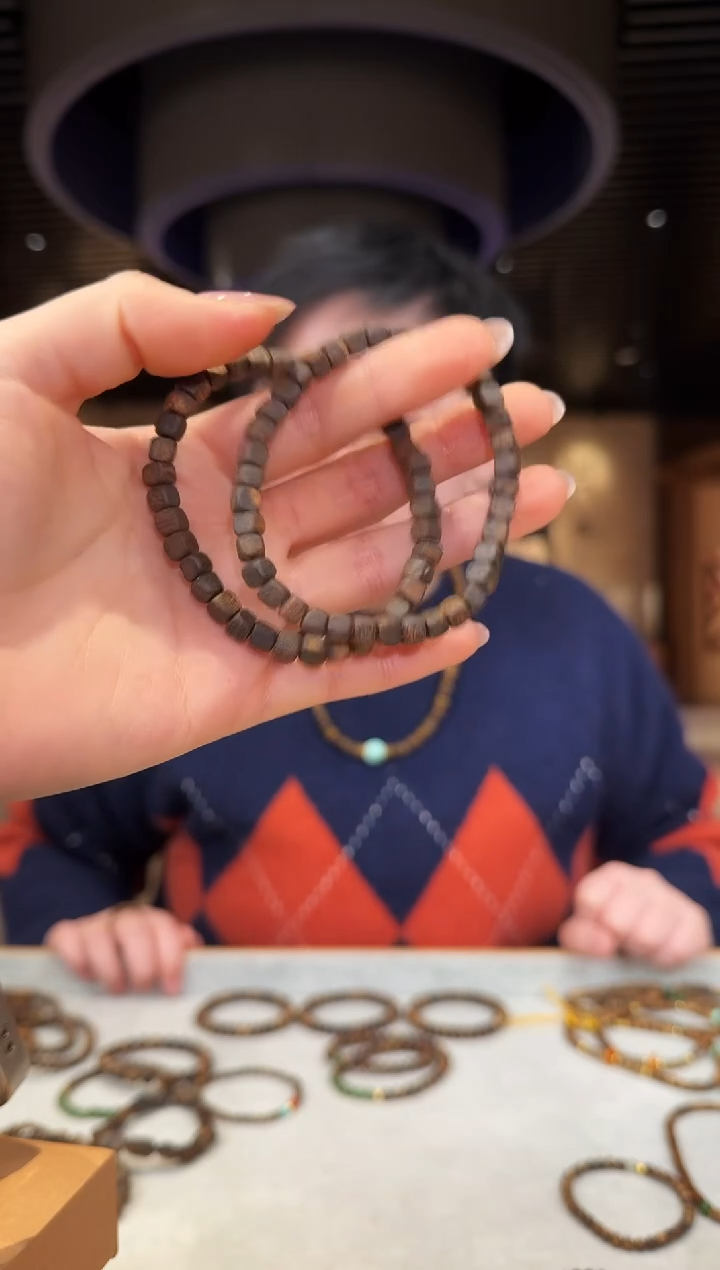 【闪购商品】沉香手串海南莺歌绿棋单圈四方珠（多样性发其一）