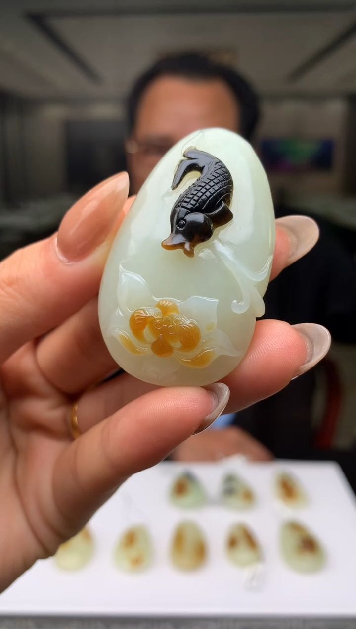 【闪购商品】定制和田玉Boss阳天然和田玉（拍一发一）