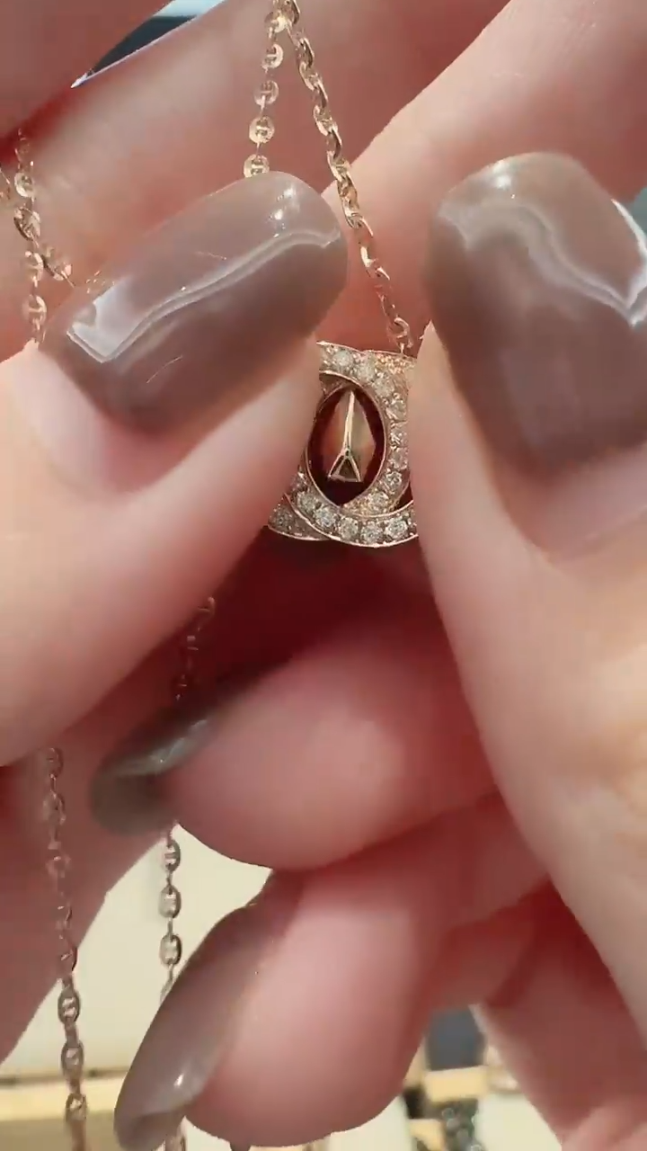 吊坠(不含链)18K金镶嵌天然钻石18K金钻石香香吊坠