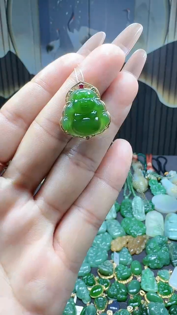 【闪购商品】和田玉挂件18K金镶嵌1