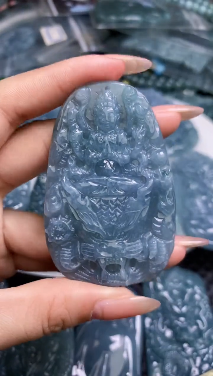 【闪购商品】翡翠颈饰未镶嵌           