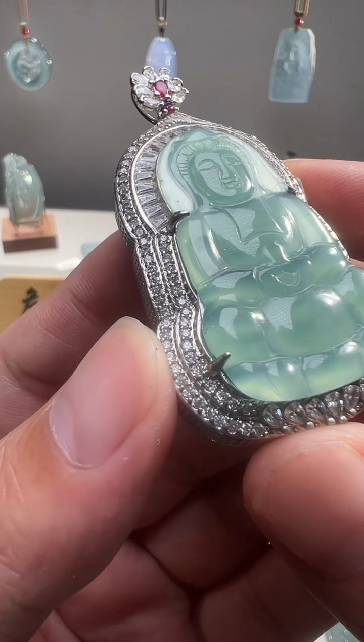 吊坠(不含链)未镶嵌翡翠观音