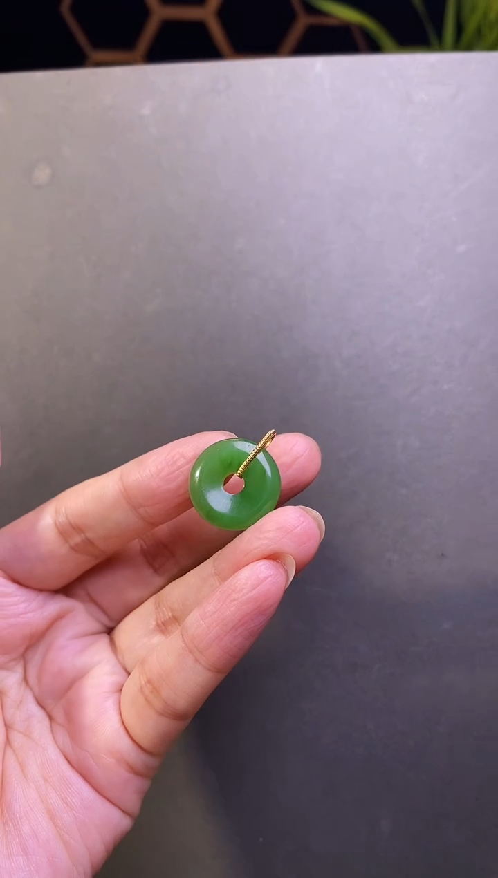 【闪购商品】和田玉（碧玉）颈饰18K金镶嵌碧玉小平安扣