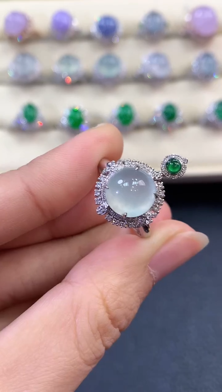 【闪购商品】翡翠戒指18K金镶嵌 B67      