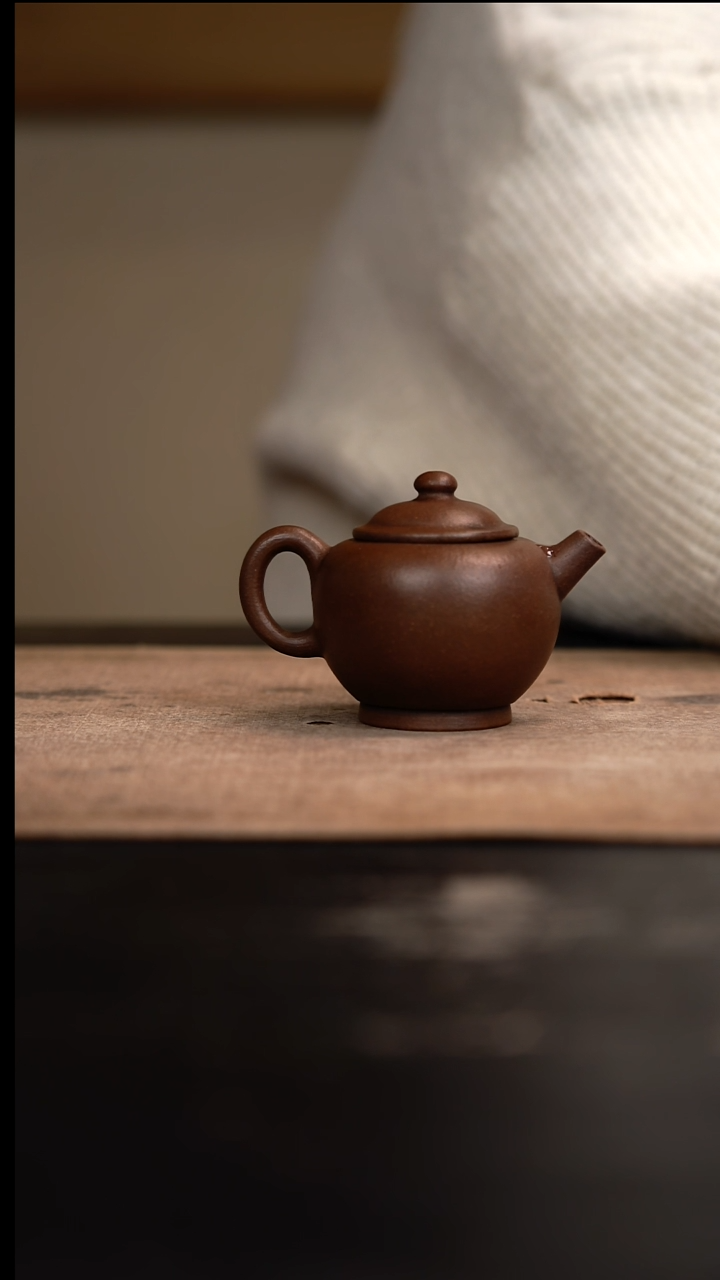 【闪购商品】紫砂茶壶宫灯壶紫泥65cc