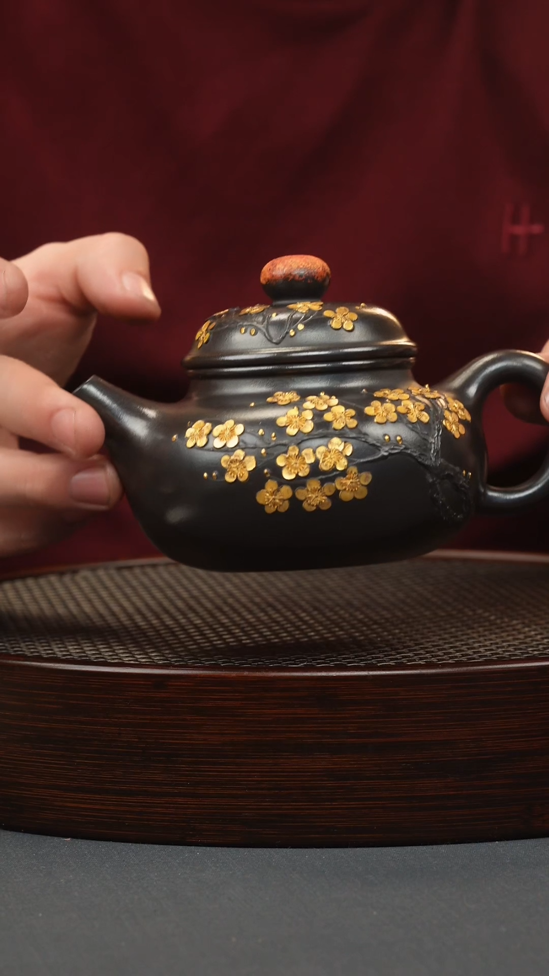 【闪购商品】紫砂茶壶石黄容天堆绘金花