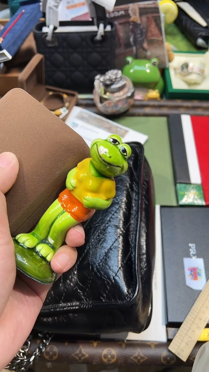 三***亿---------------.