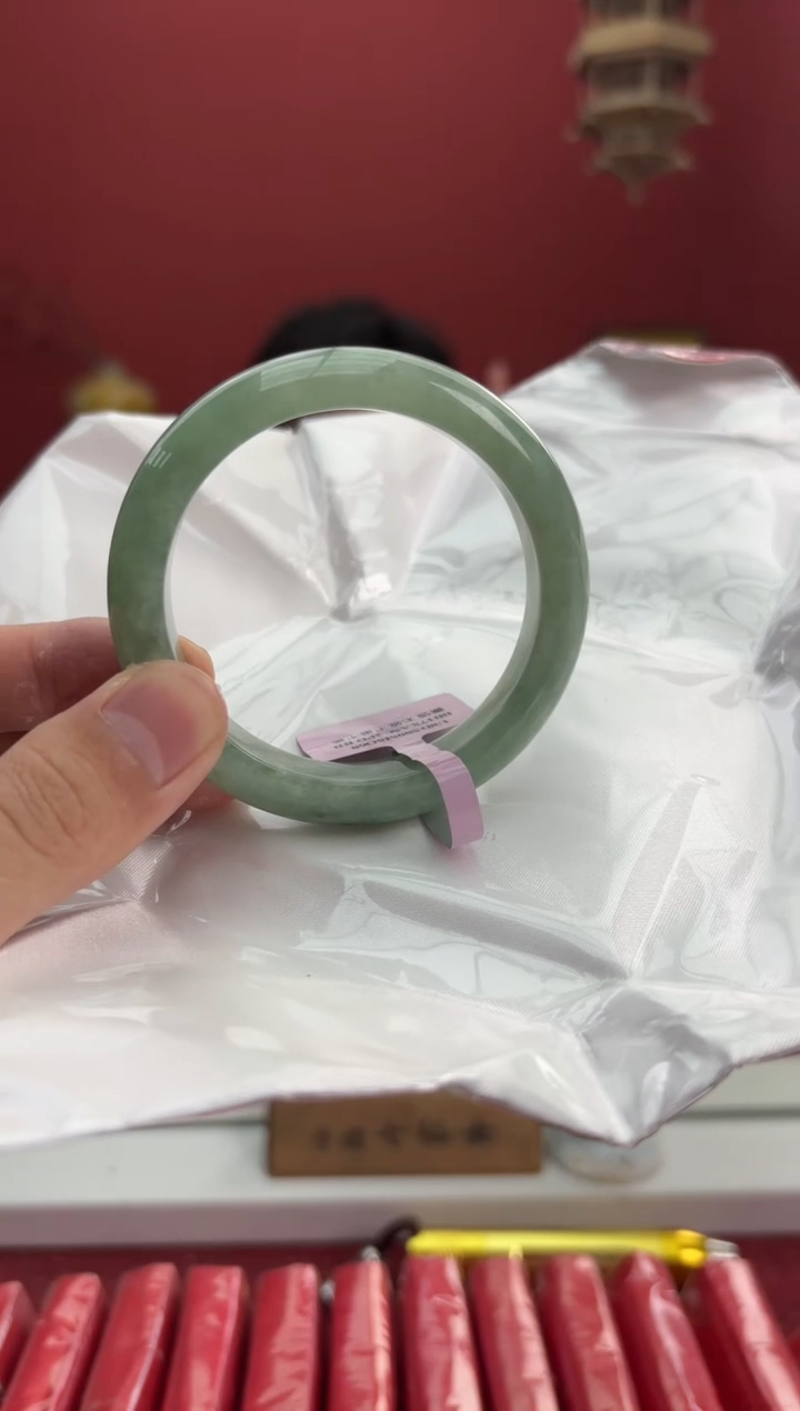 【闪购商品】翡翠手镯未镶嵌1手镯