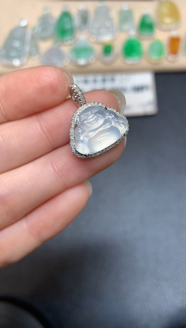 【闪购商品】翡翠颈饰18K金镶嵌佛公【无服务费