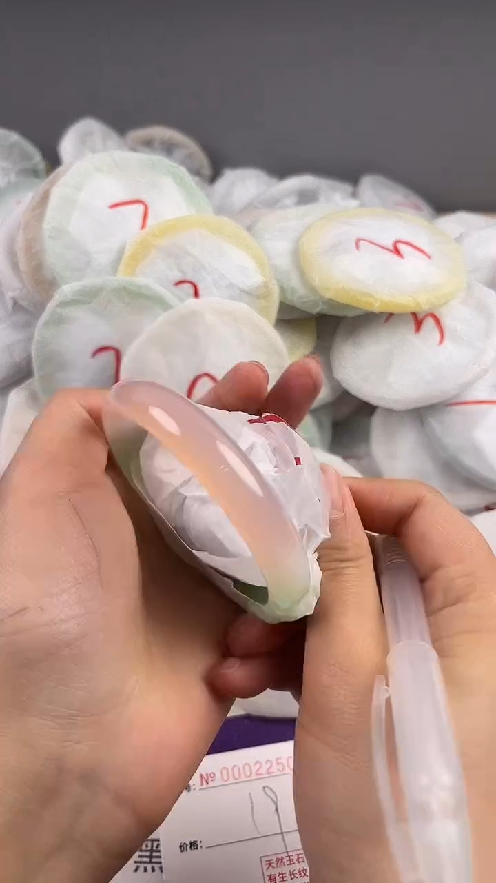 【闪购商品】玛瑙/玉髓手镯未镶嵌2250