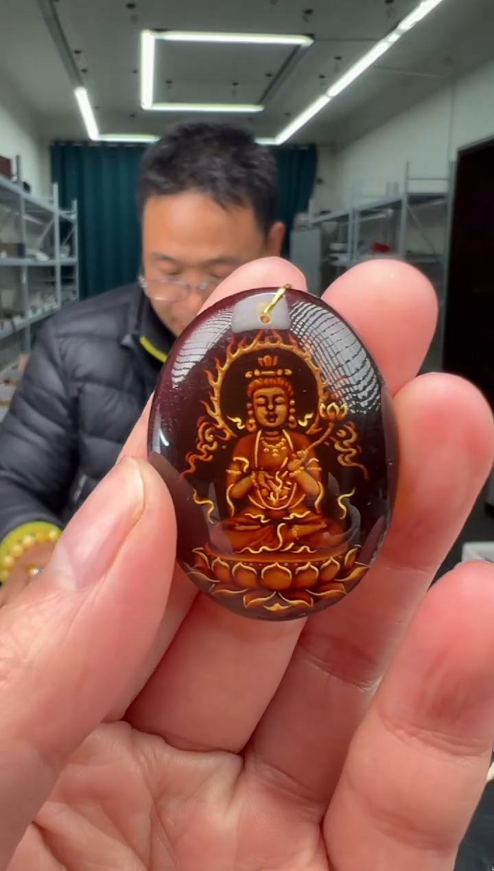 琥珀颈饰未镶嵌大势至