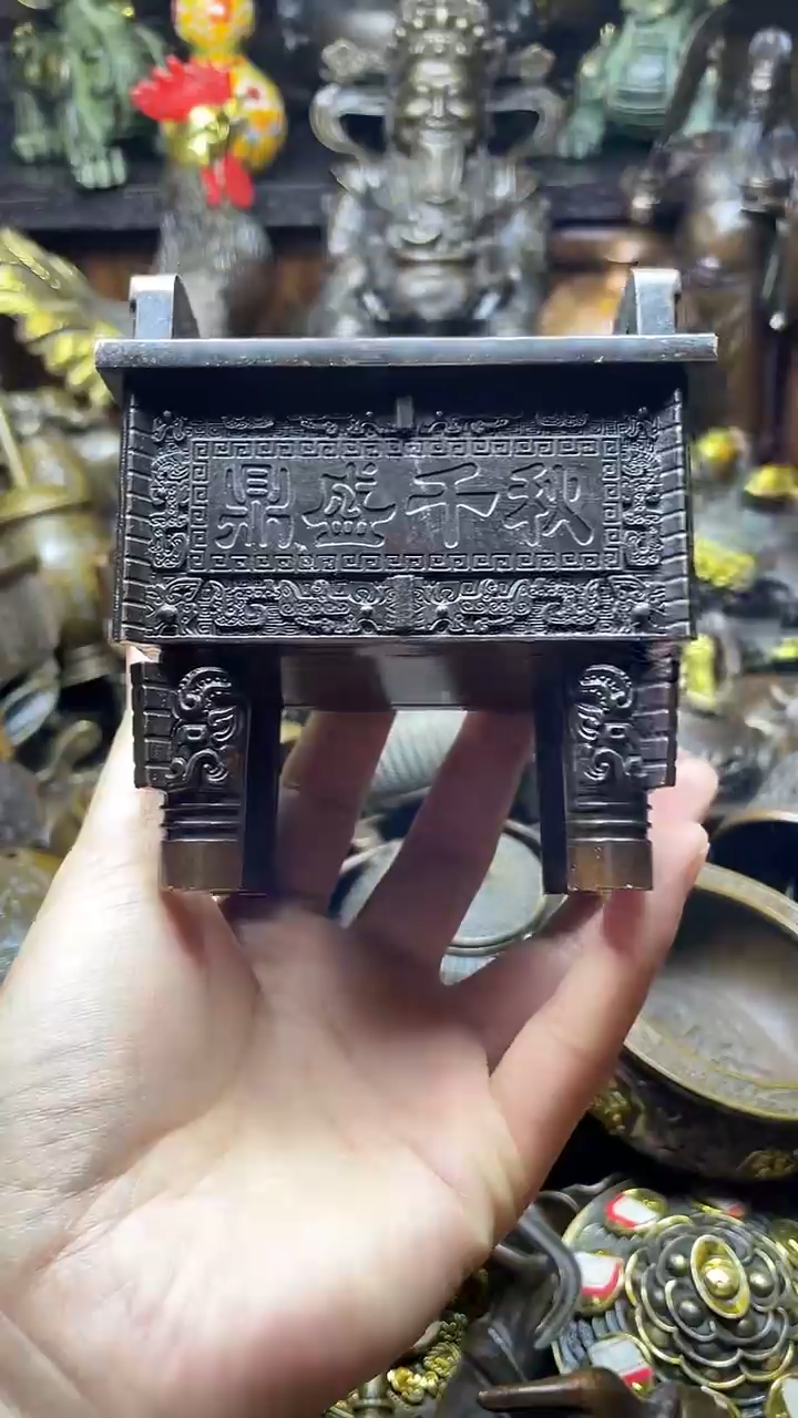 闪购链接，点击下单，有运费险，铜摆件