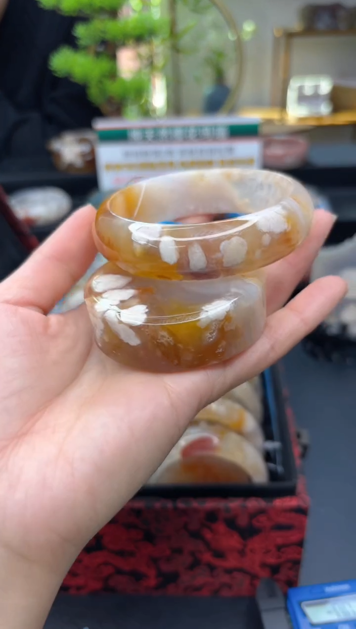 【闪购商品】石英质玉手镯未镶嵌C594(60圈赠送镯心)