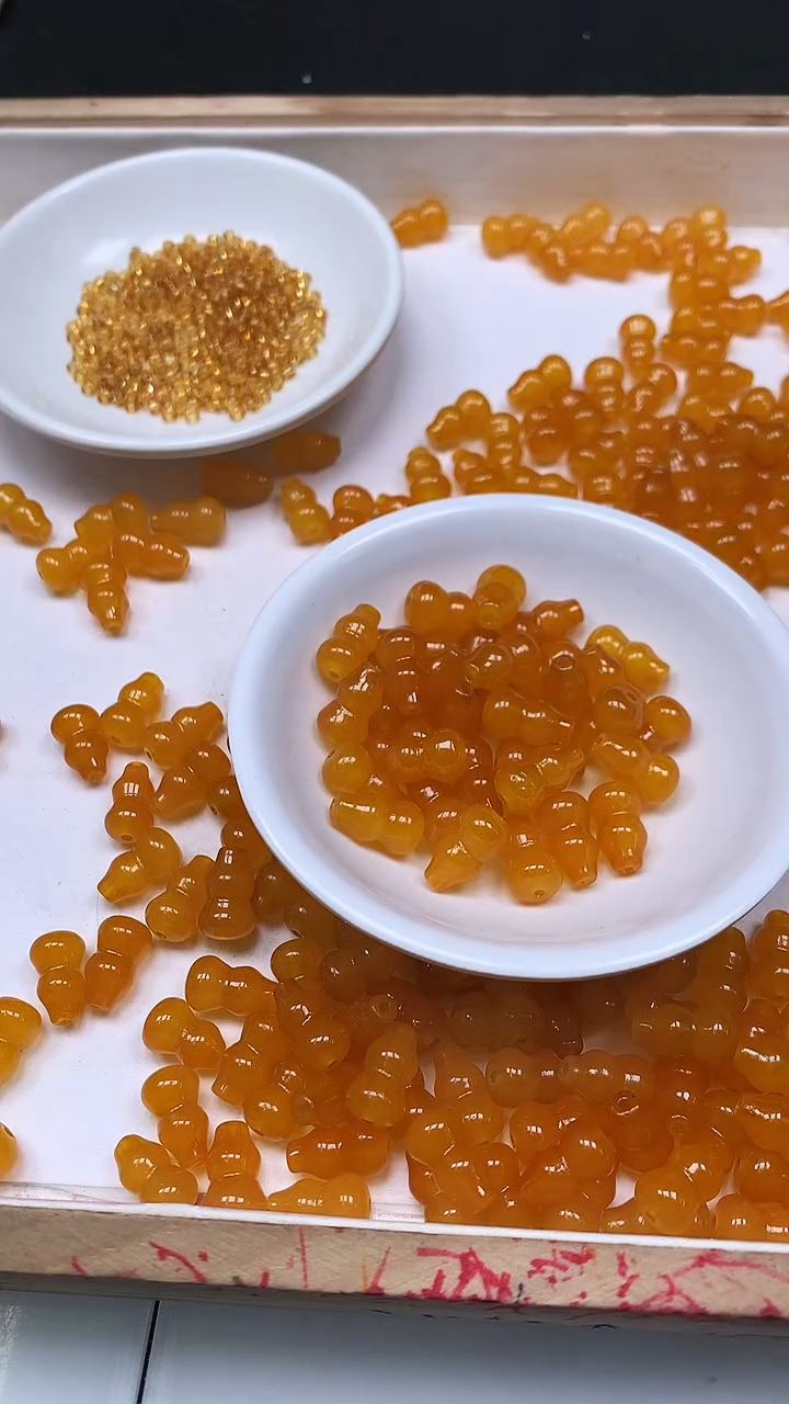 未镶嵌散珠玛瑙/玉髓E772 鸡油黄 葫芦8*14mm6个5.8元