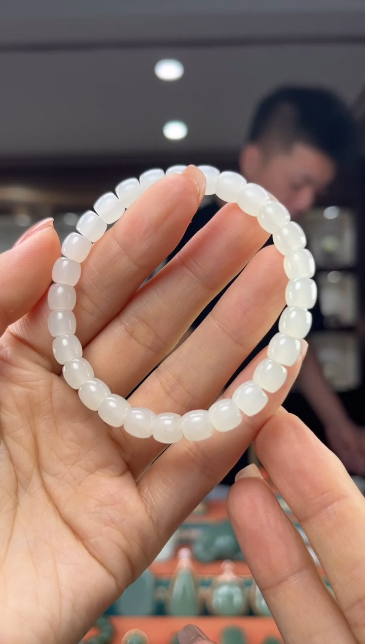 和田玉未镶嵌颈饰佩佩7mm左右