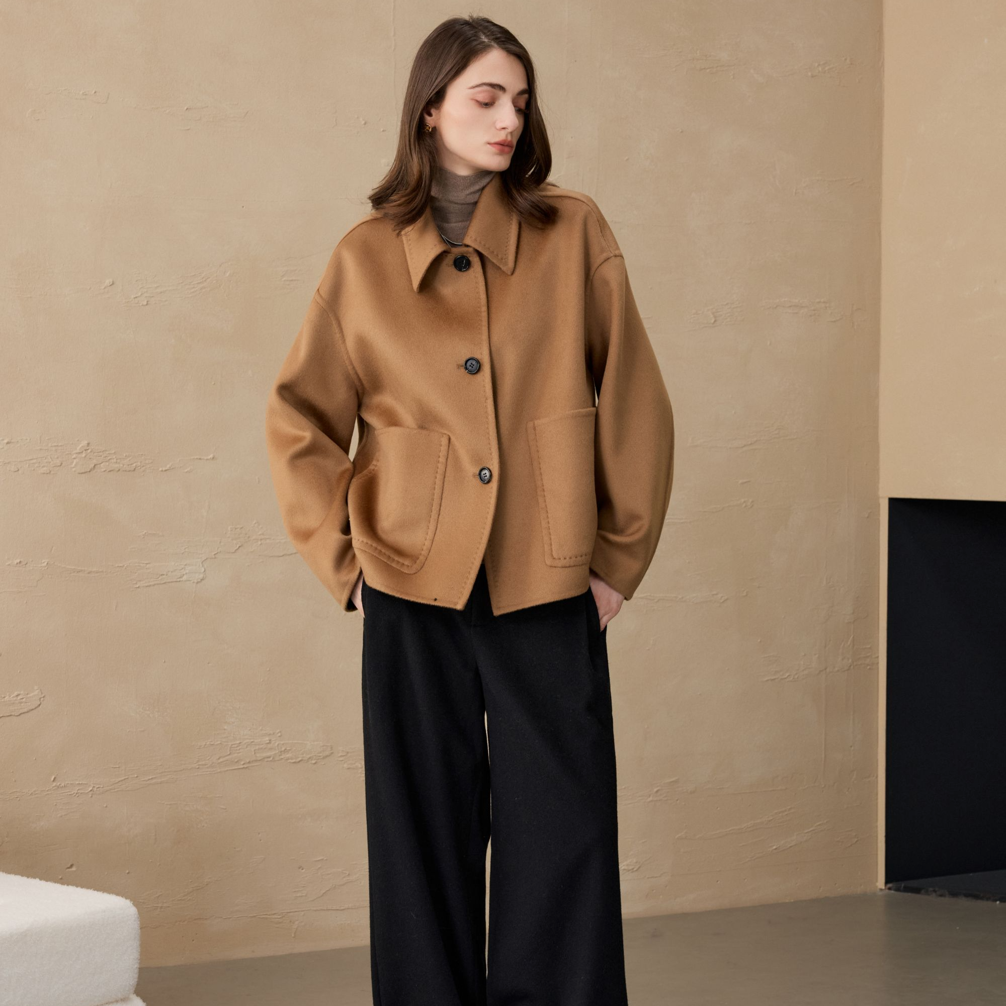 100%纯山羊绒大衣翻领短款复古领外套简约百搭老钱风女装毛呢女士