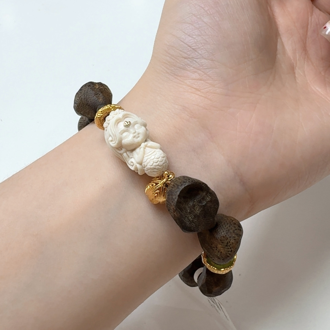 沉香一了个卜【午阴凉】半野生树丁18k树心油人鱼公主