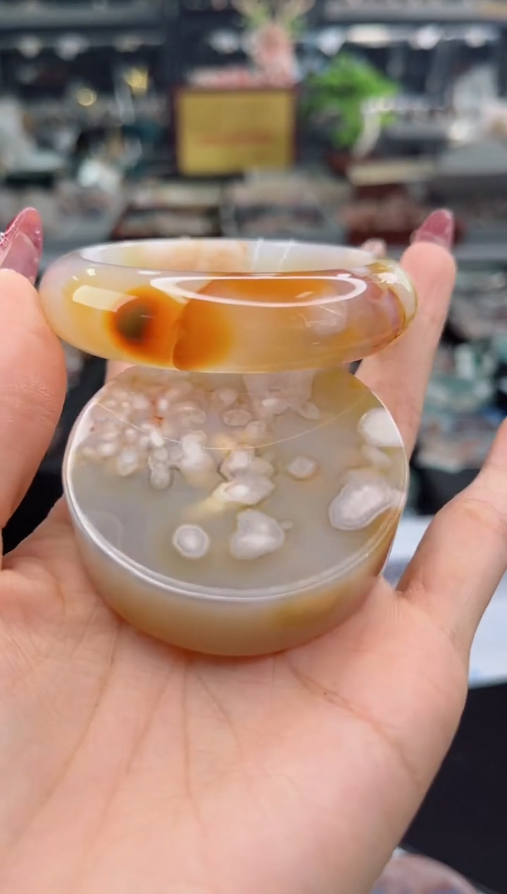 【闪购商品】石英质玉手镯未镶嵌54圈口（赠品镯心）3505282