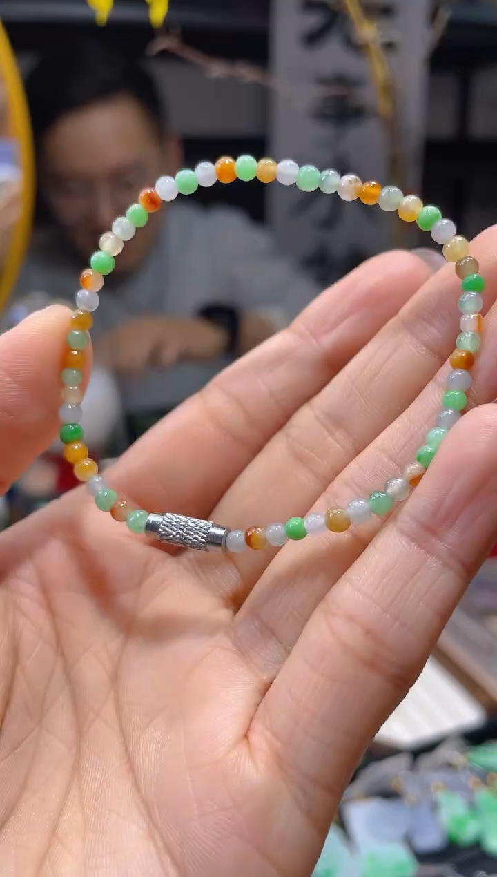 【闪购商品】翡翠颈饰未镶嵌假一赔三