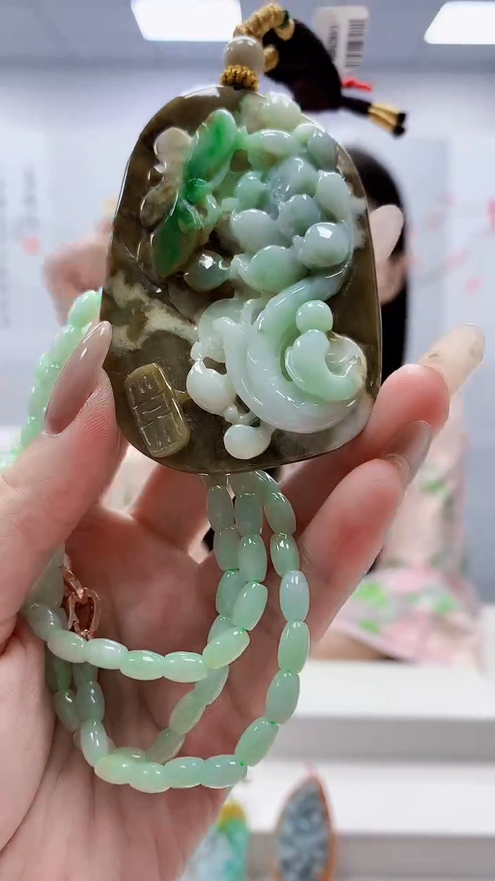 未镶嵌定制翡翠4812lr-毛货挂件赠珠链16