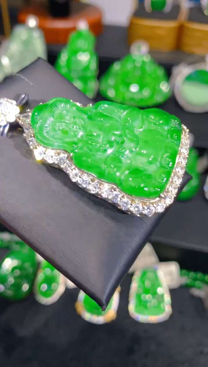 【闪购商品】翡翠颈饰银S925镶嵌29一季