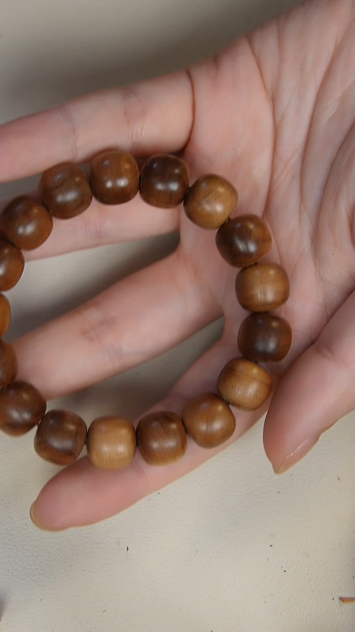 【闪购商品】檀香木手串/手链老山檀香12*13老型多样式发其一