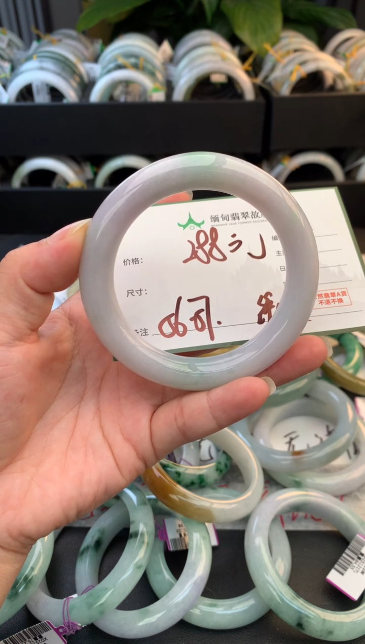 未镶嵌定制翡翠g****e毛货需精细抛光+多人