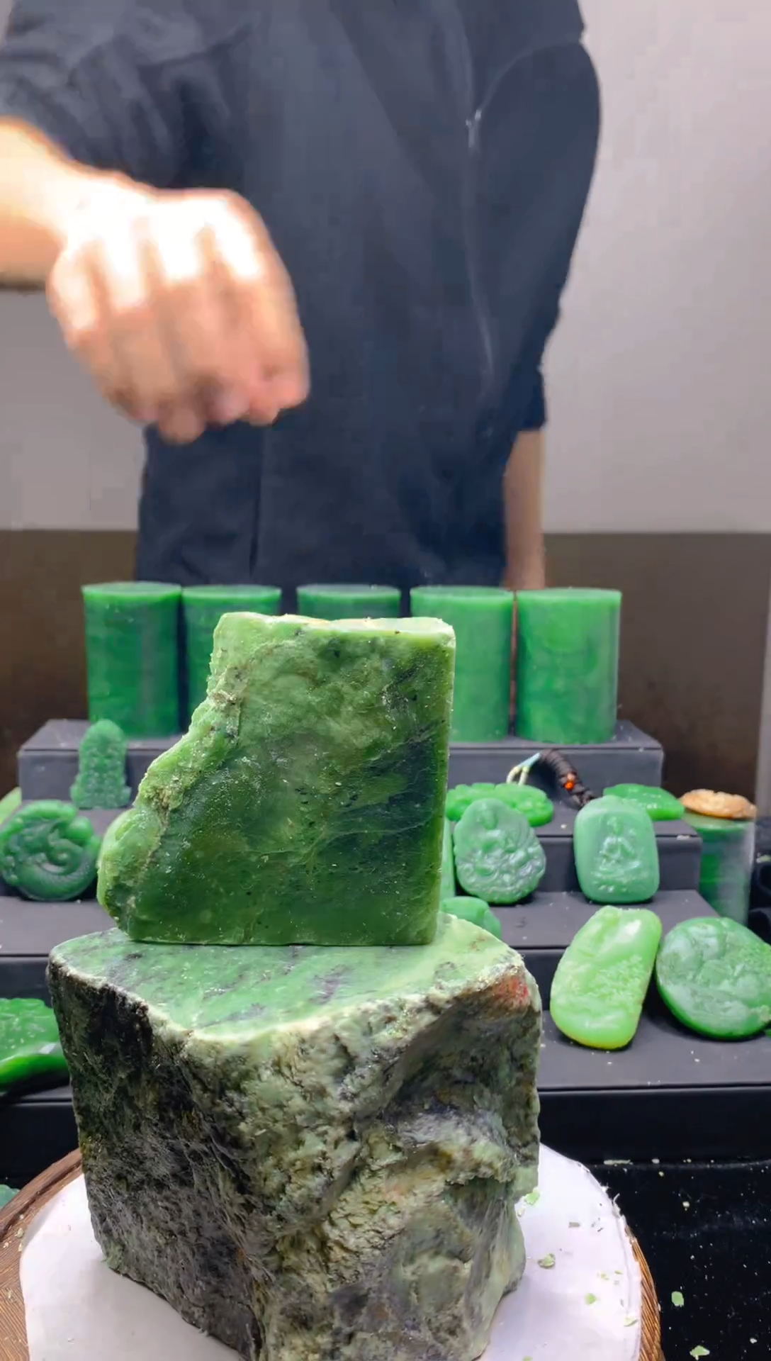 未镶嵌和田玉珠宝半成品1